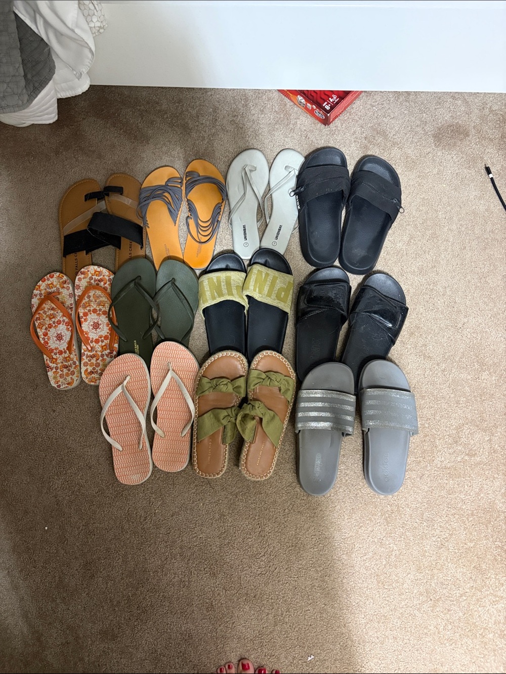 Women’s. Slides